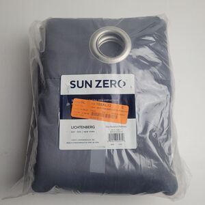 NEW Sun Zero extra-wide blackout patio panel 'Chrome' 100x84in #BT1